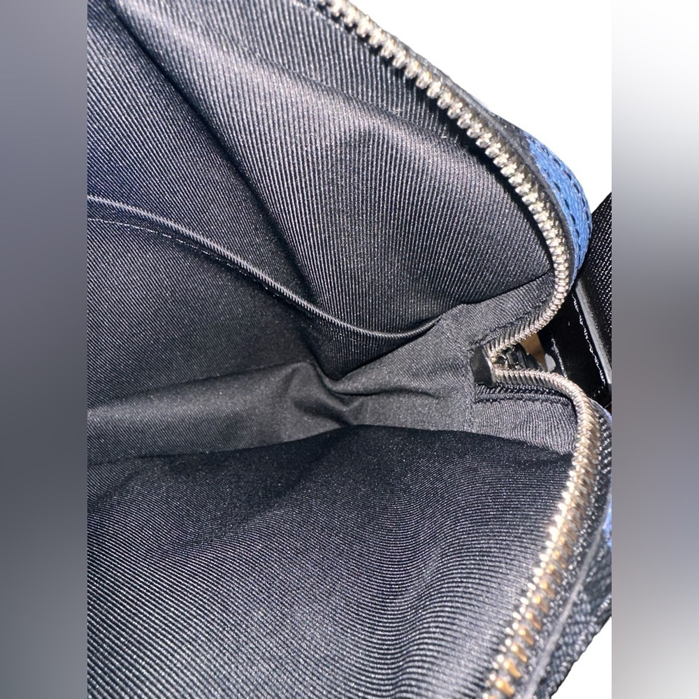 NEW Louis Vuitton Damier Graphite Alpha Messenger Bag​ - Picture 9 of 10